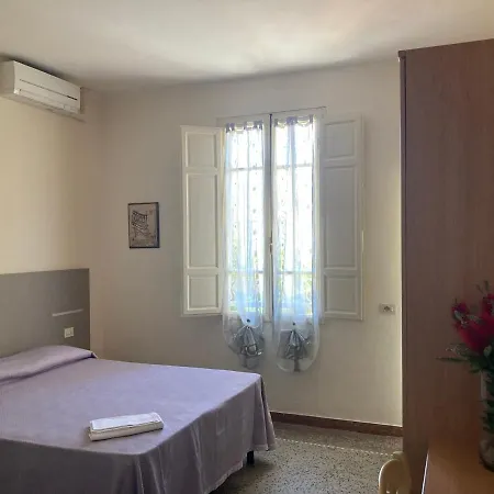 Otel Verdesolemare 3*