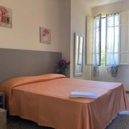Verdesolemare Otel Marina di Pietrasanta